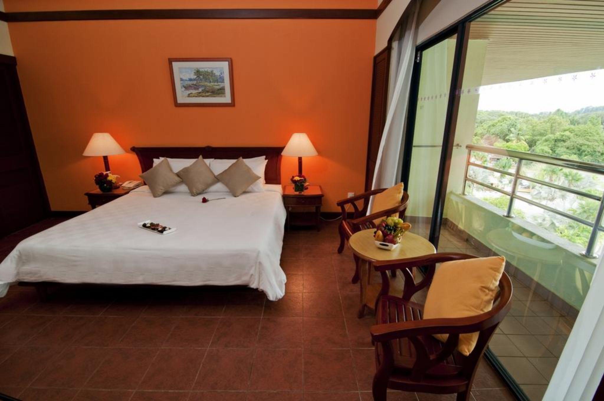 Swiss-garden Resort, Resort 4*
